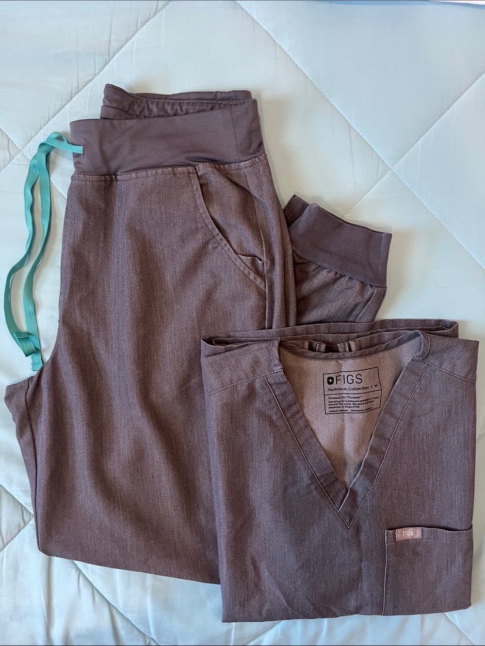 FIGS Scrub Set Granite
